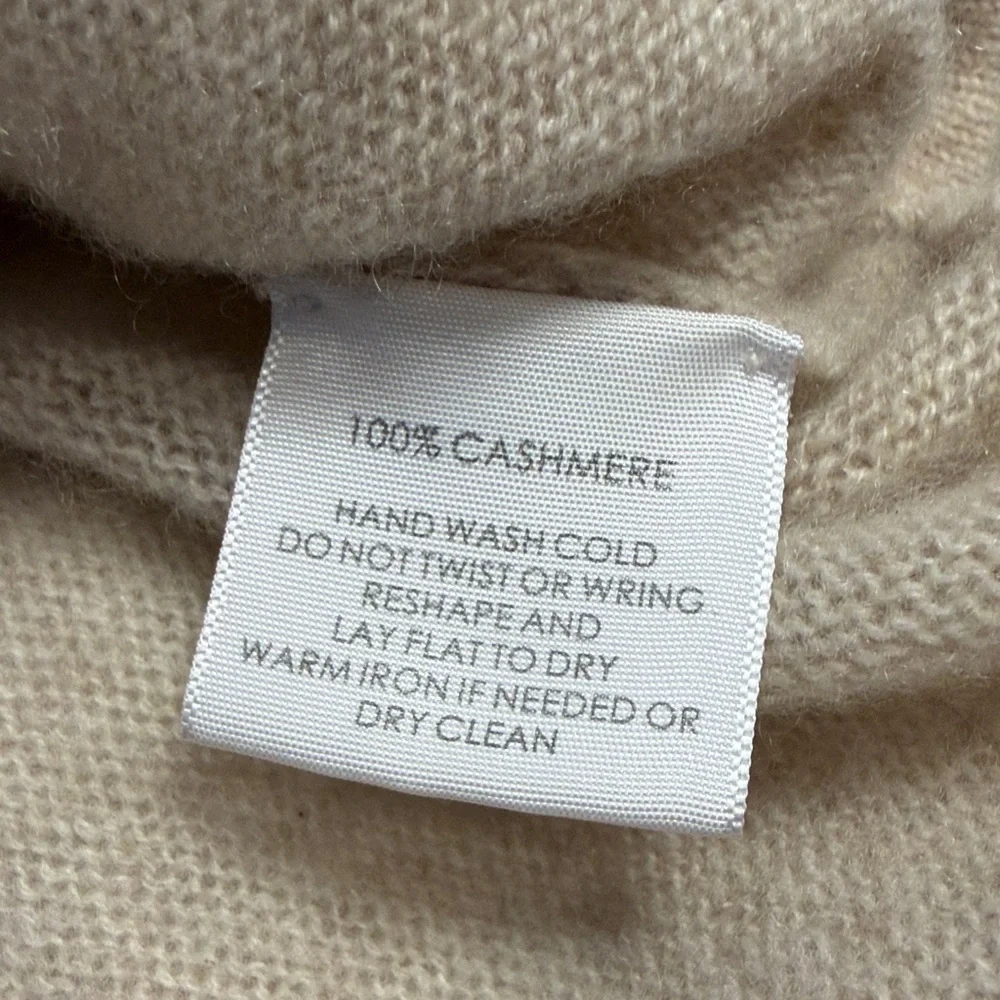 Elorie 100% cashmere turtleneck sweater longer length rounded hemline oatmeal M